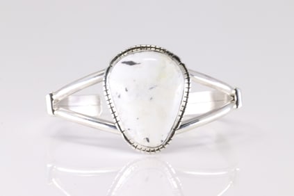 Native America Navajo Sterling Silver White Buffalo Bracelet Cuff By SE.