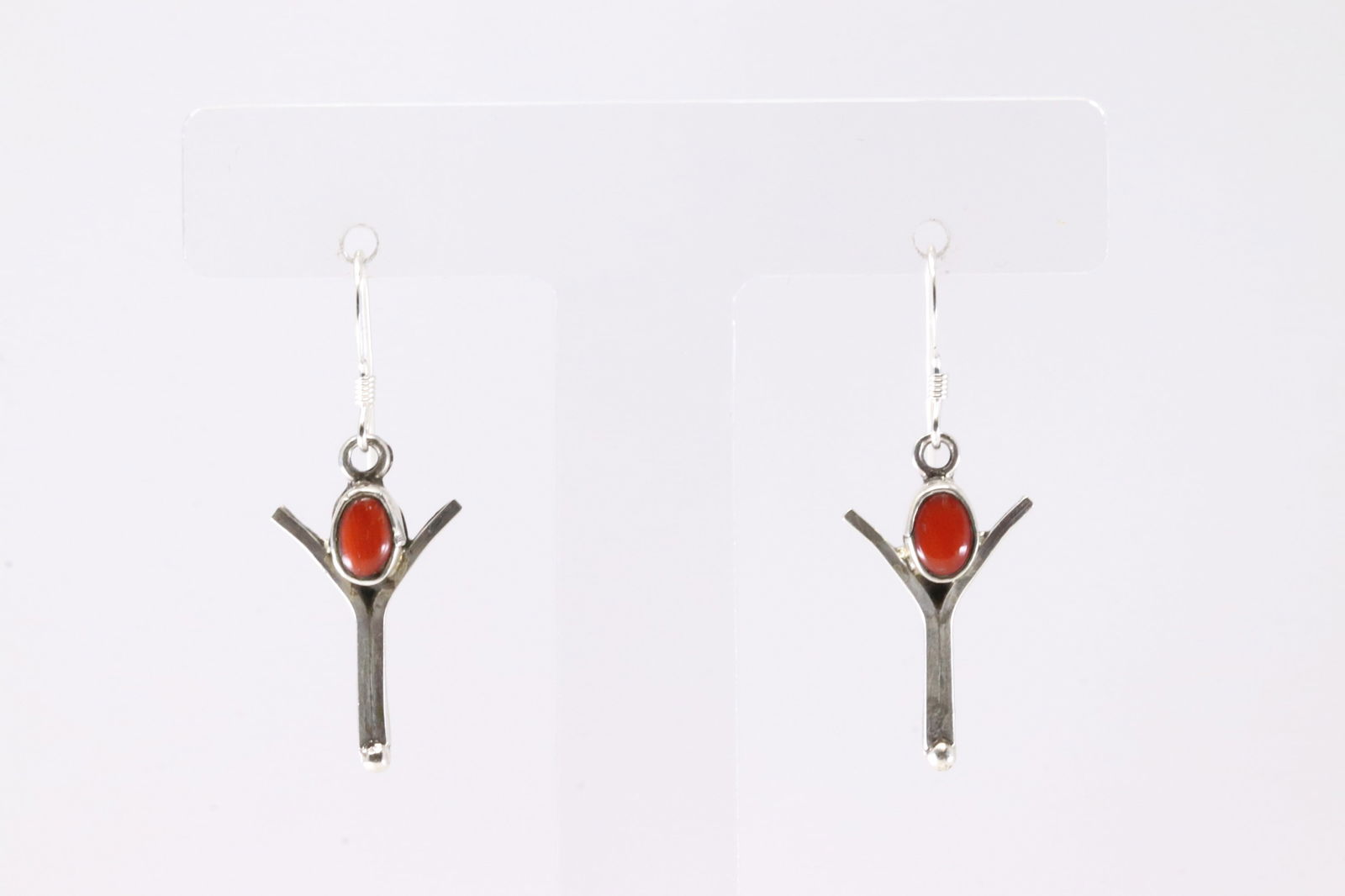 Native America Navajo Sterling Silver Coral Dangling Earring's By Gary Shorty. From R.B Company.: This is a Native America Navajo Sterling Silver Coral Dangling Earring's By Gary Shorty. From R.B Company. Stamp R.B.