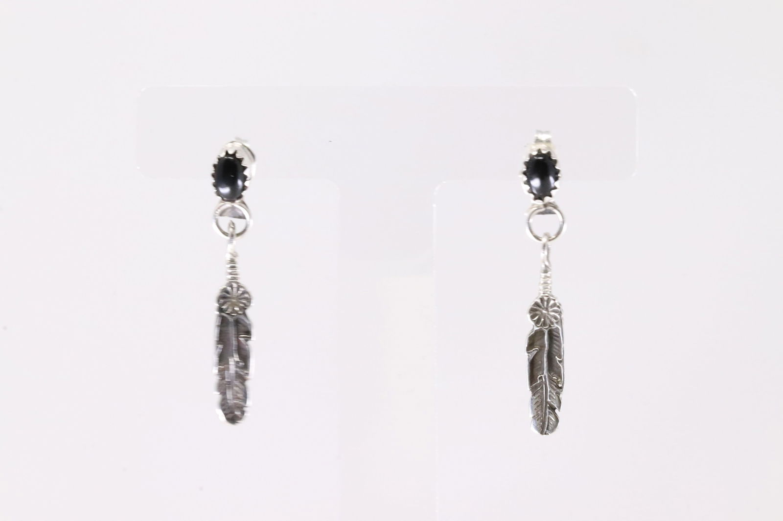 Sterling Silver Black Onyx Dangling Earring's.: This is a Sterling Silver Black Onyx Dangling Earring's.