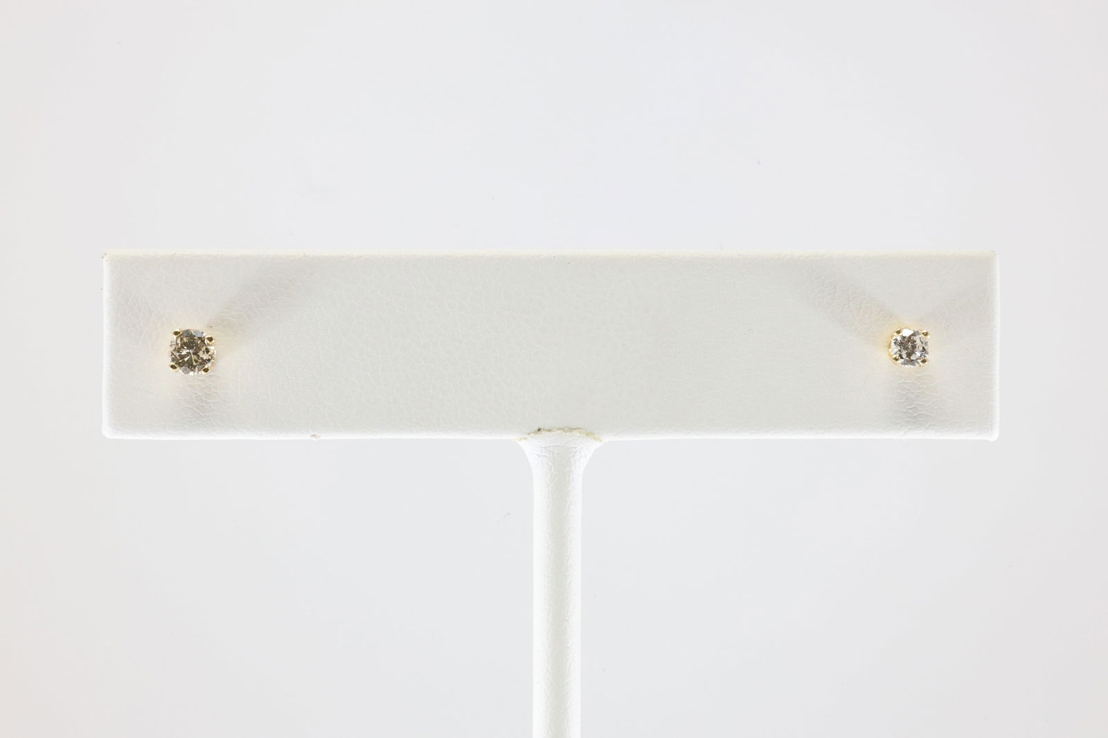 Diamond Stud Earring 14Kt. (1 of 3)