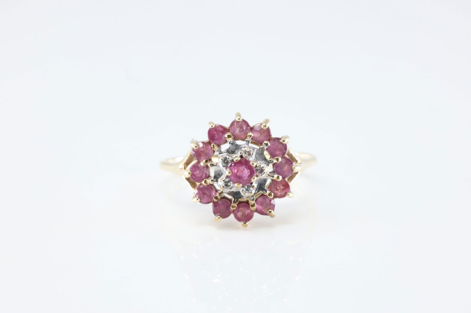 Ruby & Diamond Ring 10Kt. (1 of 4)