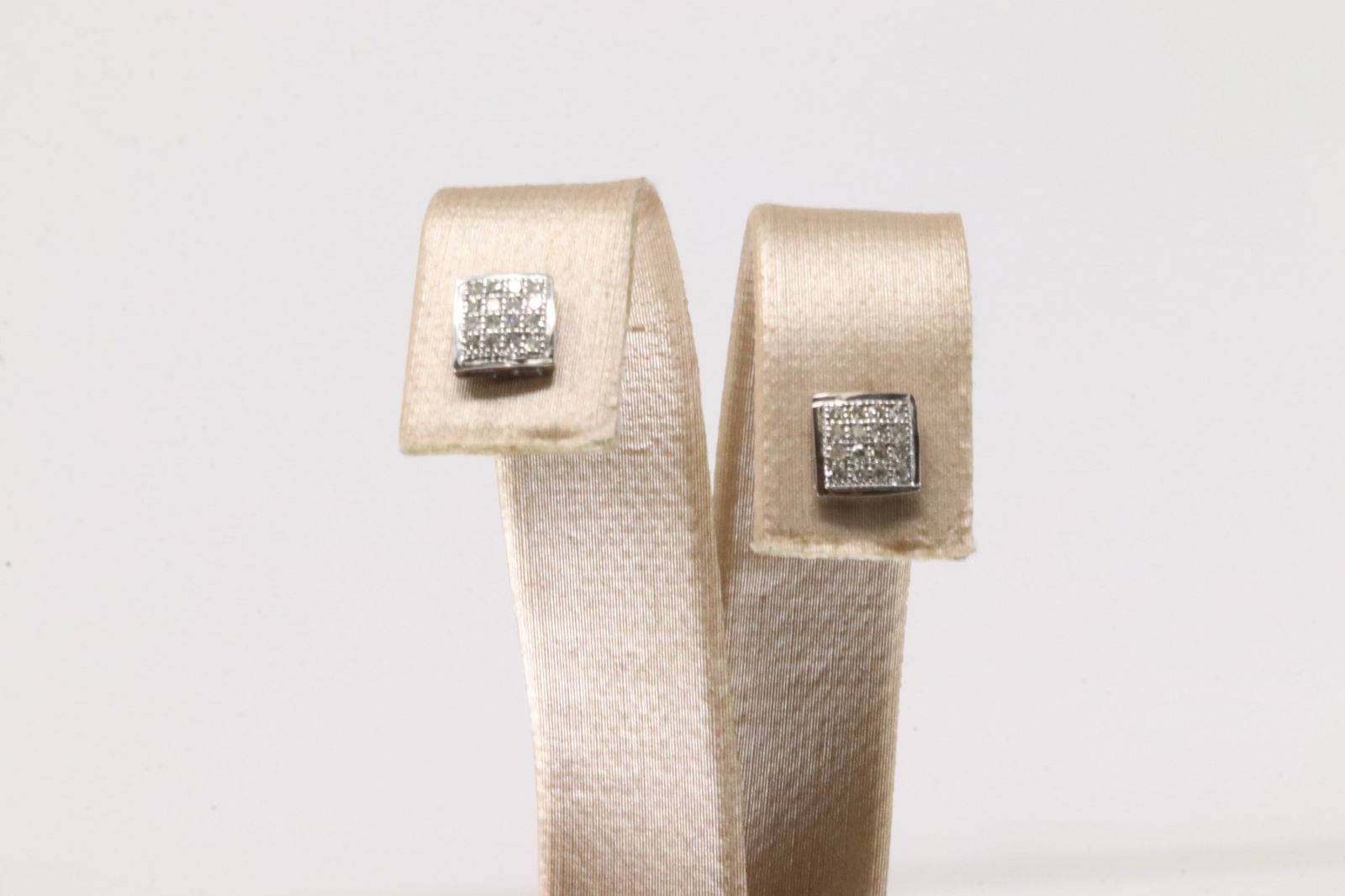 Diamond Stud Earring 10Kt. - 2