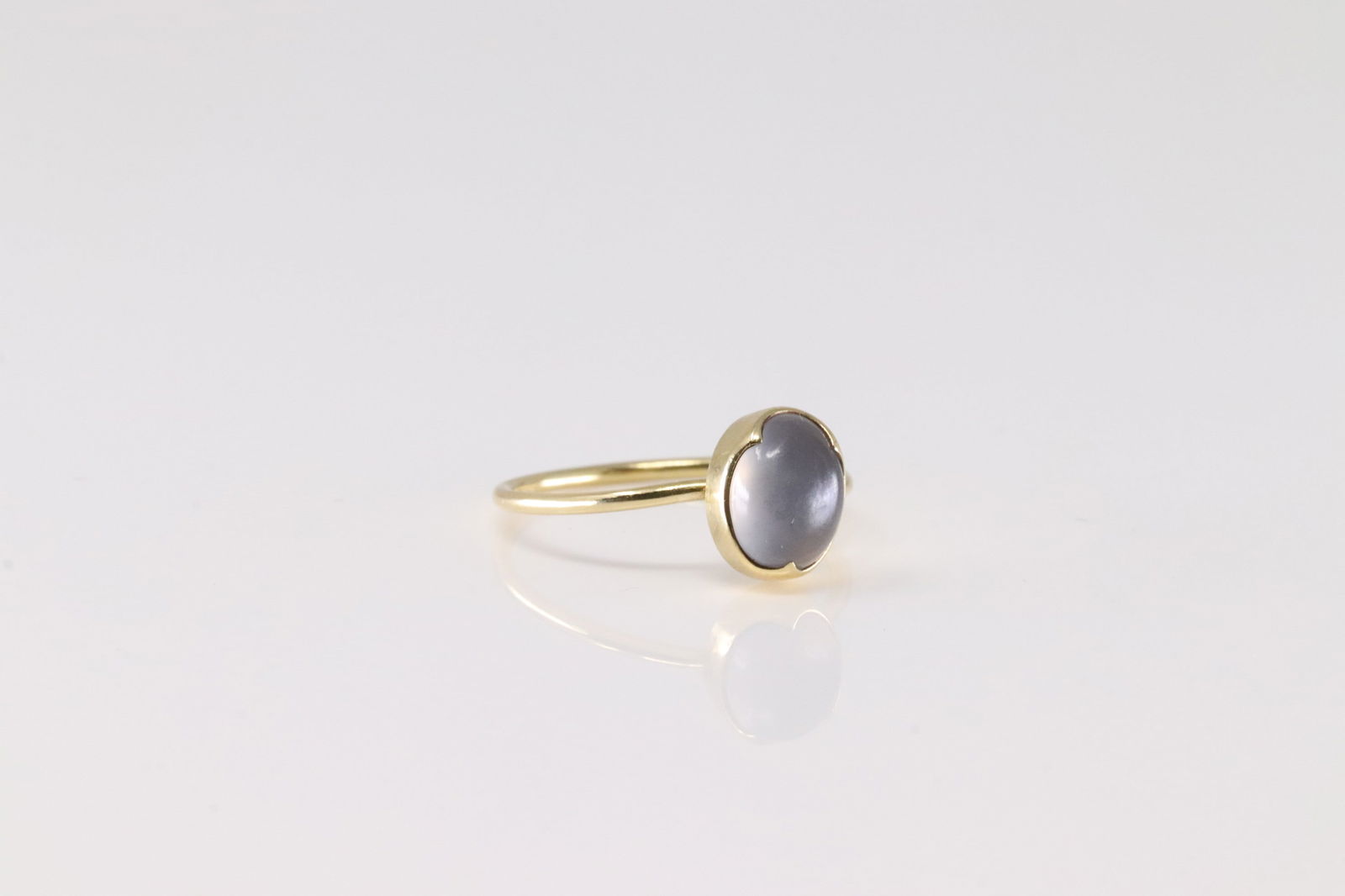 Moon Stone Ring 18Kt. - 2