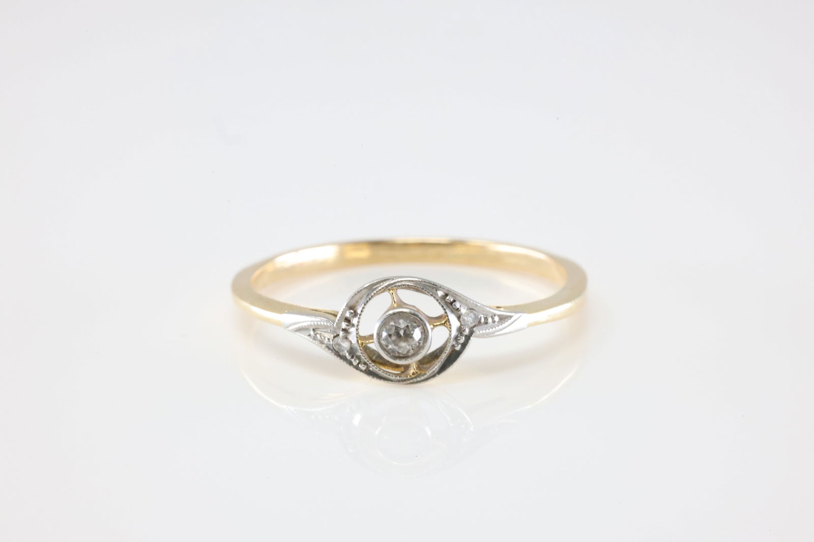 Diamond Ring 14Kt. (1 of 4)