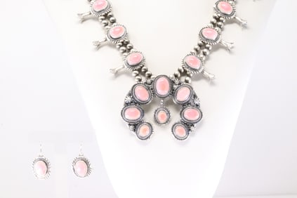 Native America Navajo Sterling Silver Pink Conch Shell Squash Blossom Necklace & Earring's Set By