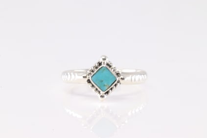 America Sterling Silver Turquoise Ring.