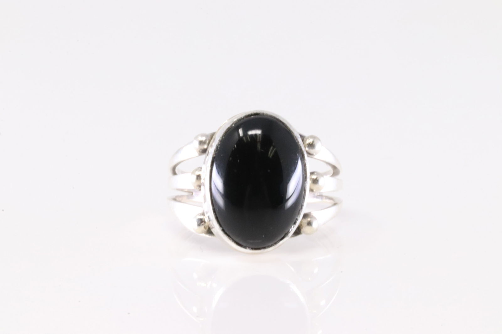 America Sterling Silver Black Onyx Ring. (1 of 3)