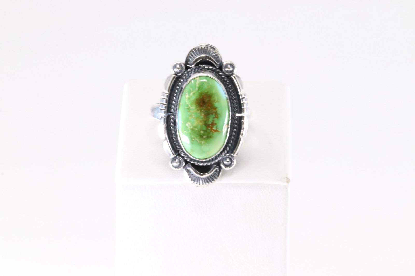 Native America Navajo Sterling Silver Sonora Gold Ring By Daniel Benally. From R.B Company.: This is a Native America Navajo Sterling Silver Sonora Gold Ring By Daniel Benally. From R.B Company. Stamp R.B. Ring Size: 10.00.