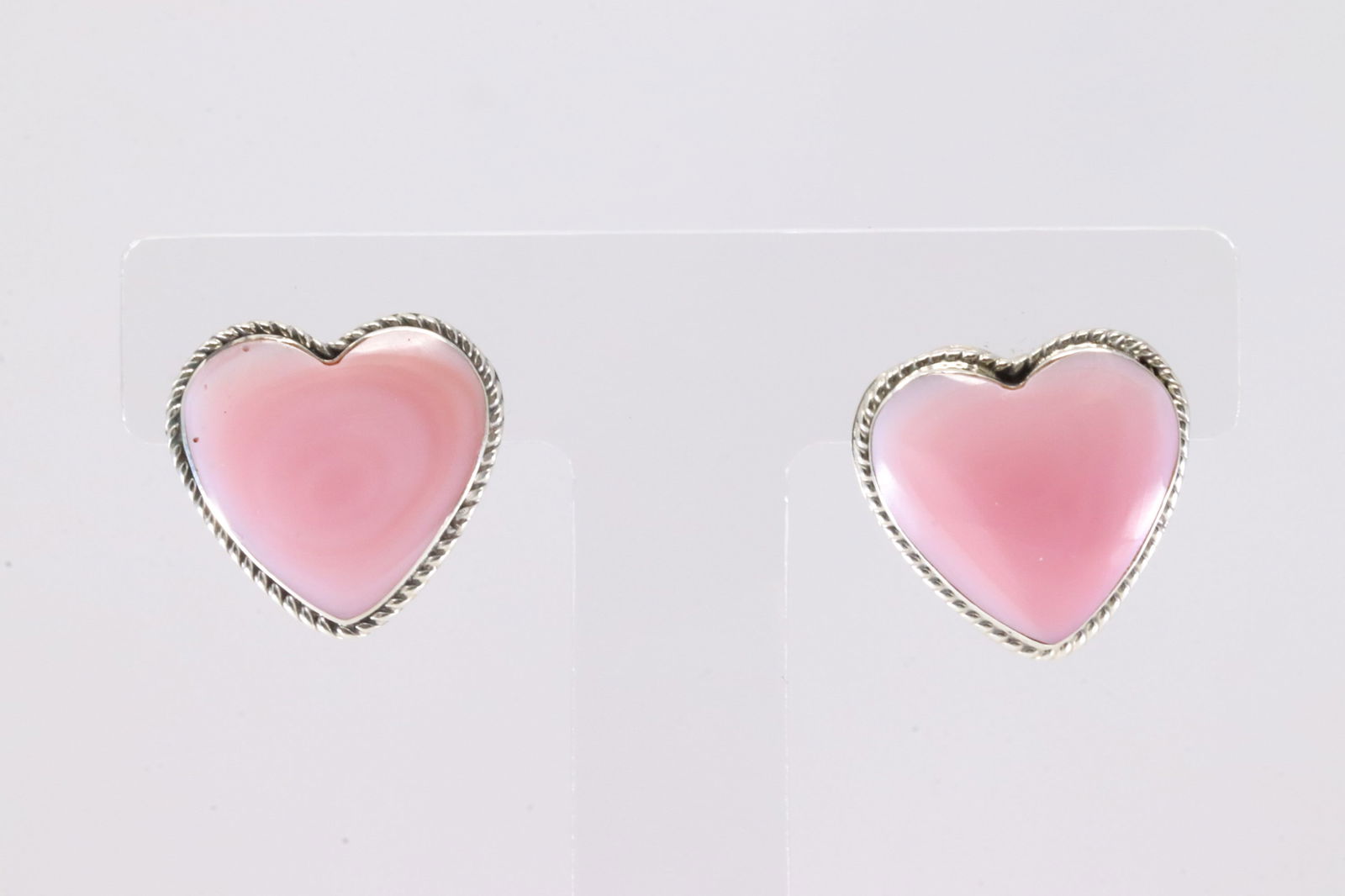 America Sterling Silver Pink Conch Shell Heart Post Earring's.: This is a America Sterling Silver Pink Conch Shell Heart Post Earring's.