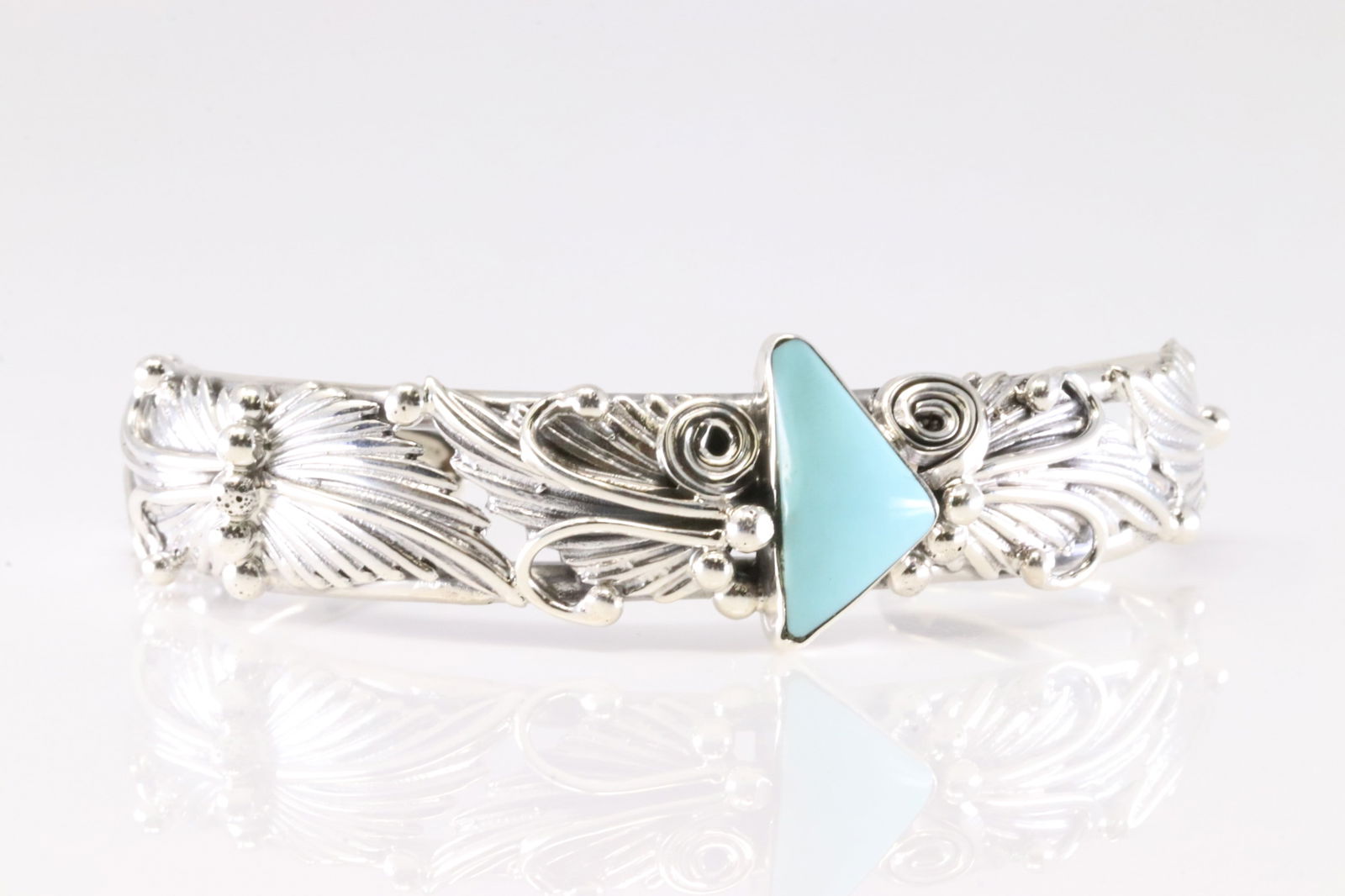 Native America Sterling Silver Turquoise Bracelet Cuff By Emerson Delgarito.: This is a Native America Navajo Sterling Silver Turquoise Bracelet Cuff By Emerson Delgarito. From R.B Company.