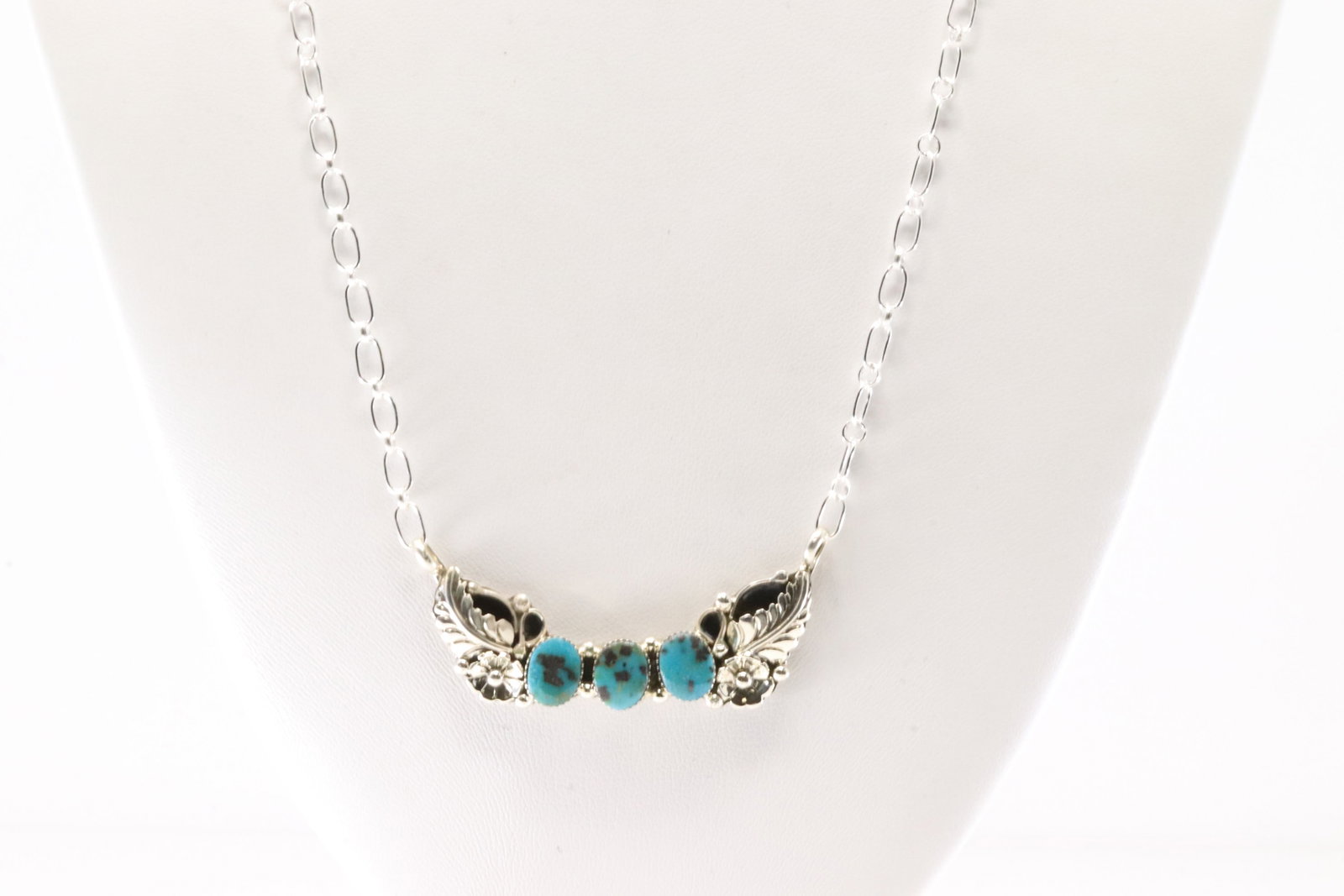 Native America Navajo Sterling Silver Turquoise Necklace By Gwendolyn Burnside. From R.B Company.: This is a Native America Navajo Sterling Silver Turquoise Necklace By Gwendolyn Burnside. From R.B Company. Stamp R.B. Necklace Length: 18.00.