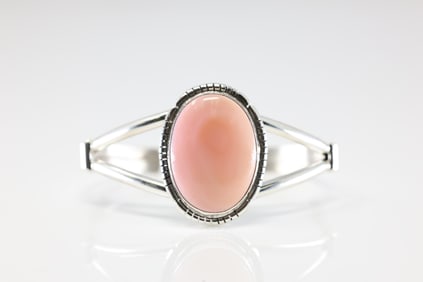 Native America Navajo Sterling Silver Pink Conch Shell Bracelet By S.E.