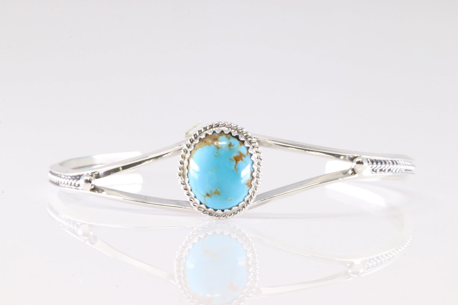 America Sterling Silver Turquoise Bracelet Cuff.: This is a America Sterling Silver Turquoise Bracelet Cuff.