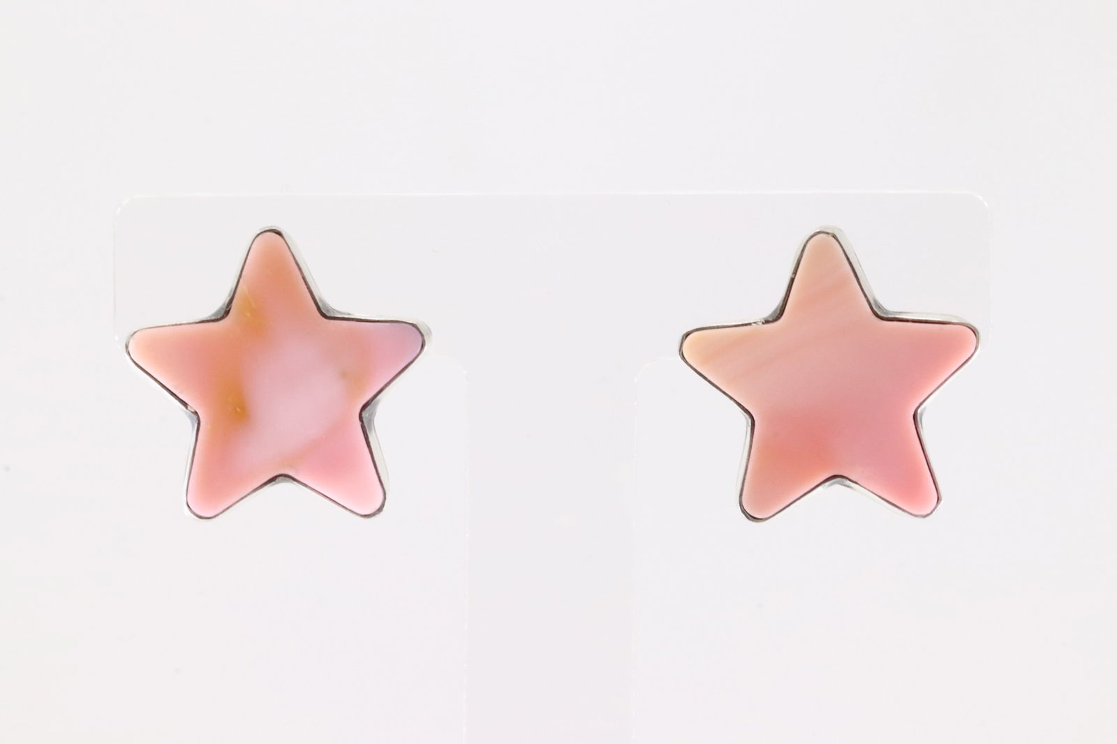 Native America Navajo Sterling Silver Pink Conch Star Post Earring's By Donovan Skeets.: This is a Native America Navajo Sterling Silver Pink Conch Star Post Earring's By Donovan Skeets. Stamp Donovan Skeets.