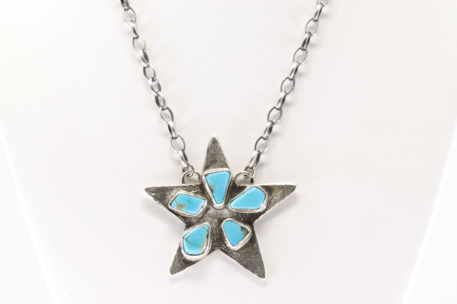 Native America Zuni Sterling Silver Kingman Turquoise Star Necklace By Jude Candelaria.: This is a Native America Zuni Sterling Silver Kingman Turquoise Star Necklace By Jude Candelaria. Stamp Jude Candelaria. Necklace Length: 16.00.