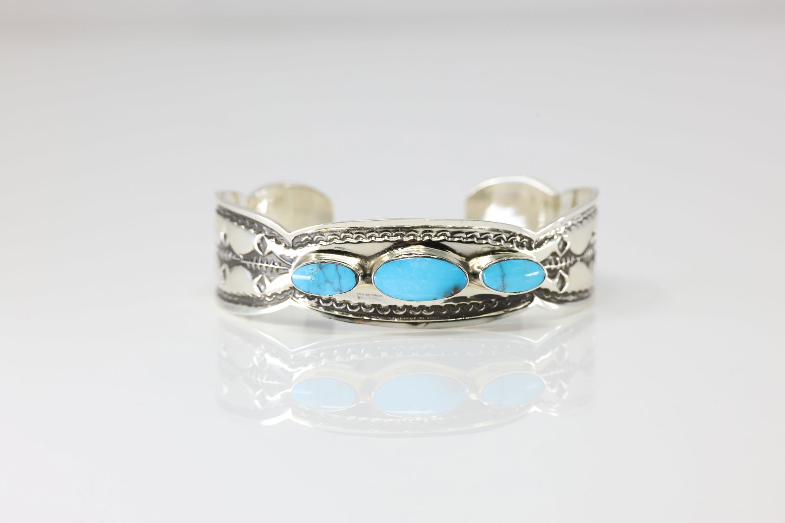 Native America Navajo Sterling Silver Turquoise Bracelet Cuff By Roland Dixson. (1 of 4)