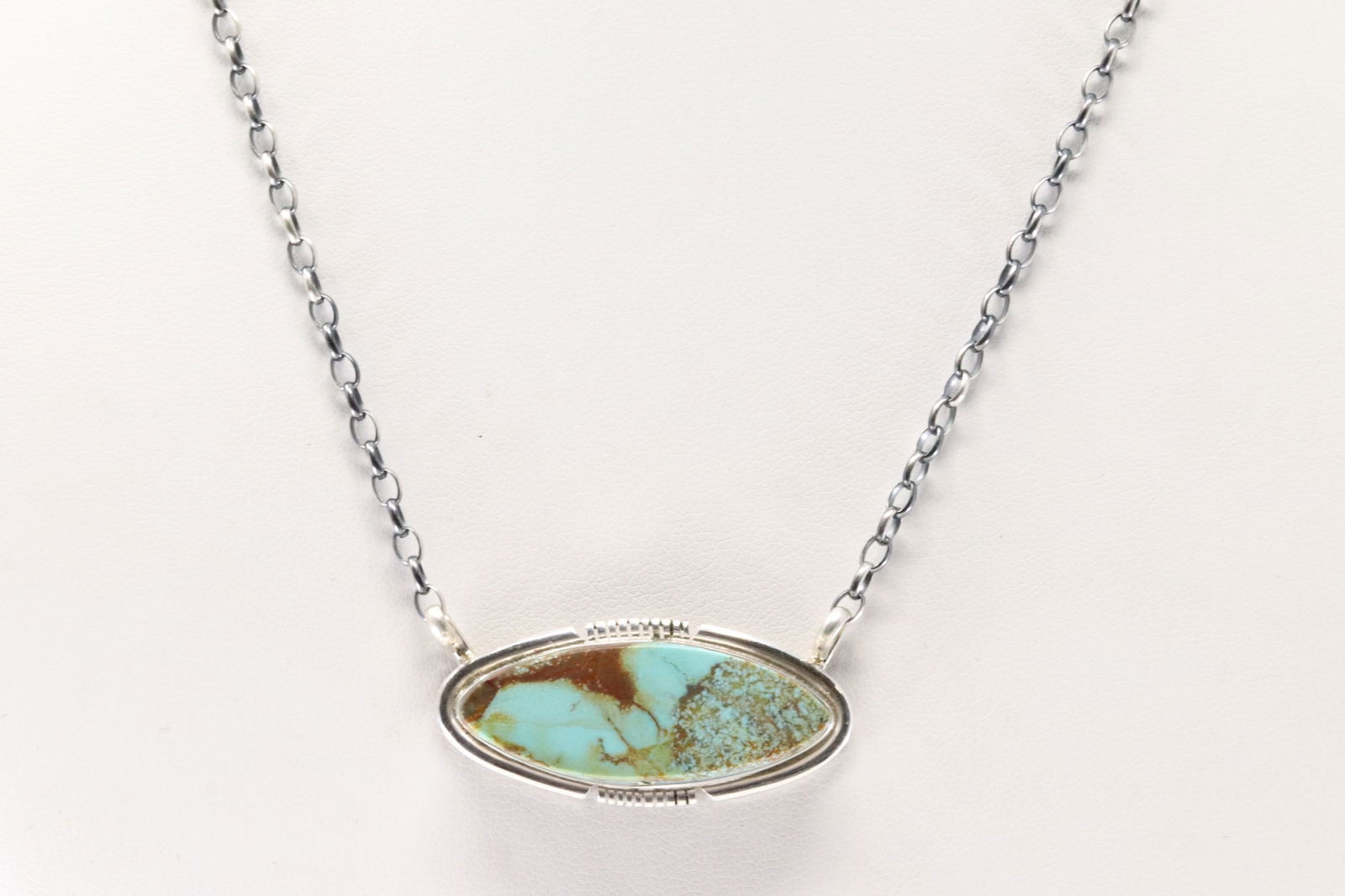 Native America Navajo Sterling Silver Number 8 Turquoise Necklace By Steve Francisco.: This is a Native America Navajo Sterling Silver Number 8 Turquoise Necklace By Steve Francisco. Stamp SF.Necklace Length: 16.00.