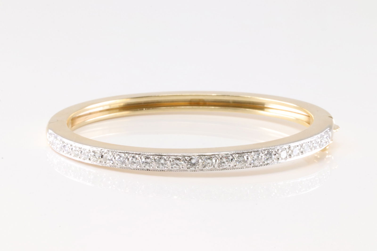 Elegant Bangle Diamond Bracelet 14Kt. (1 of 4)