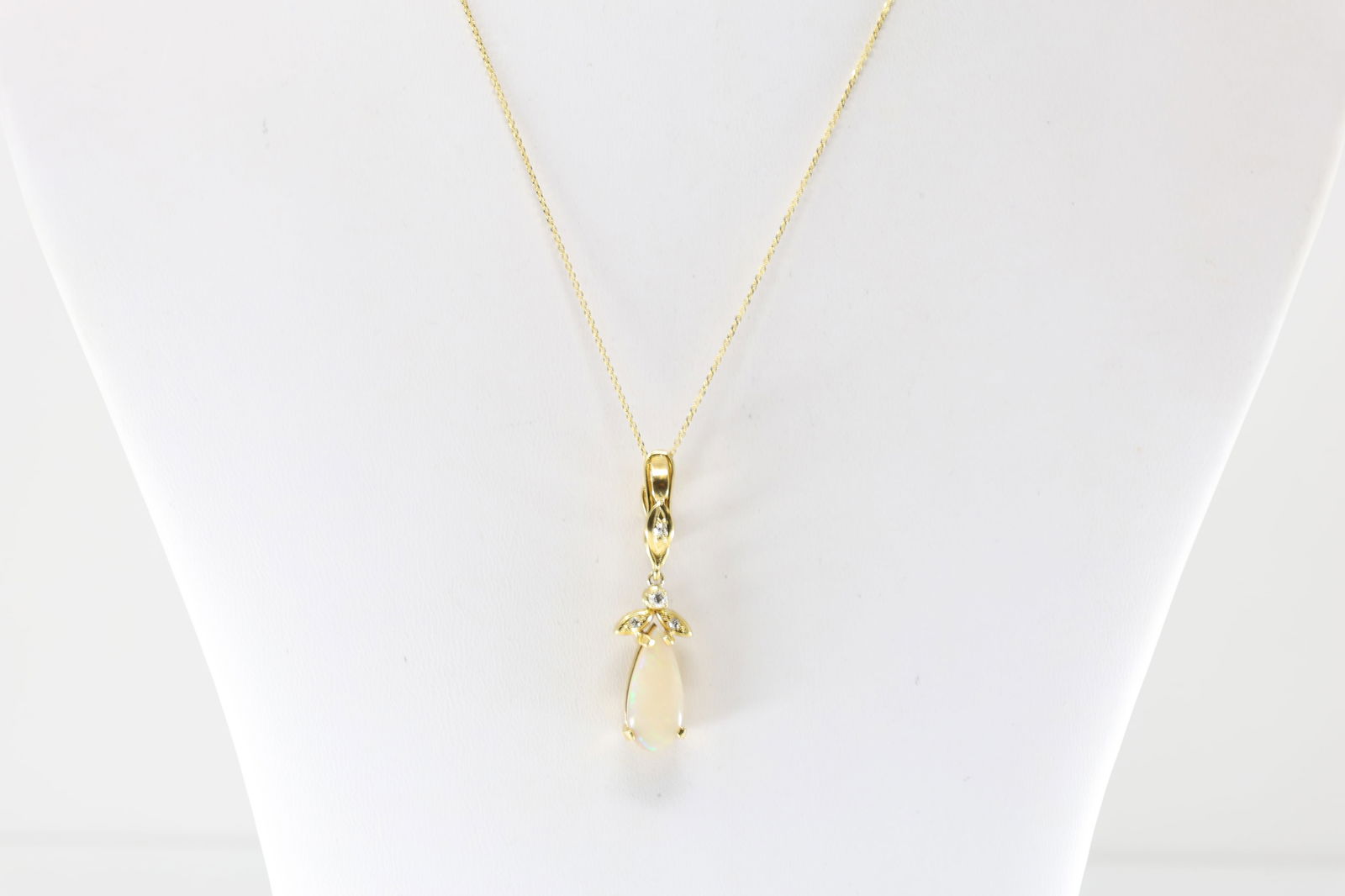 Opal & Diamond Pendant / Necklace 18Kt. (1 of 3)