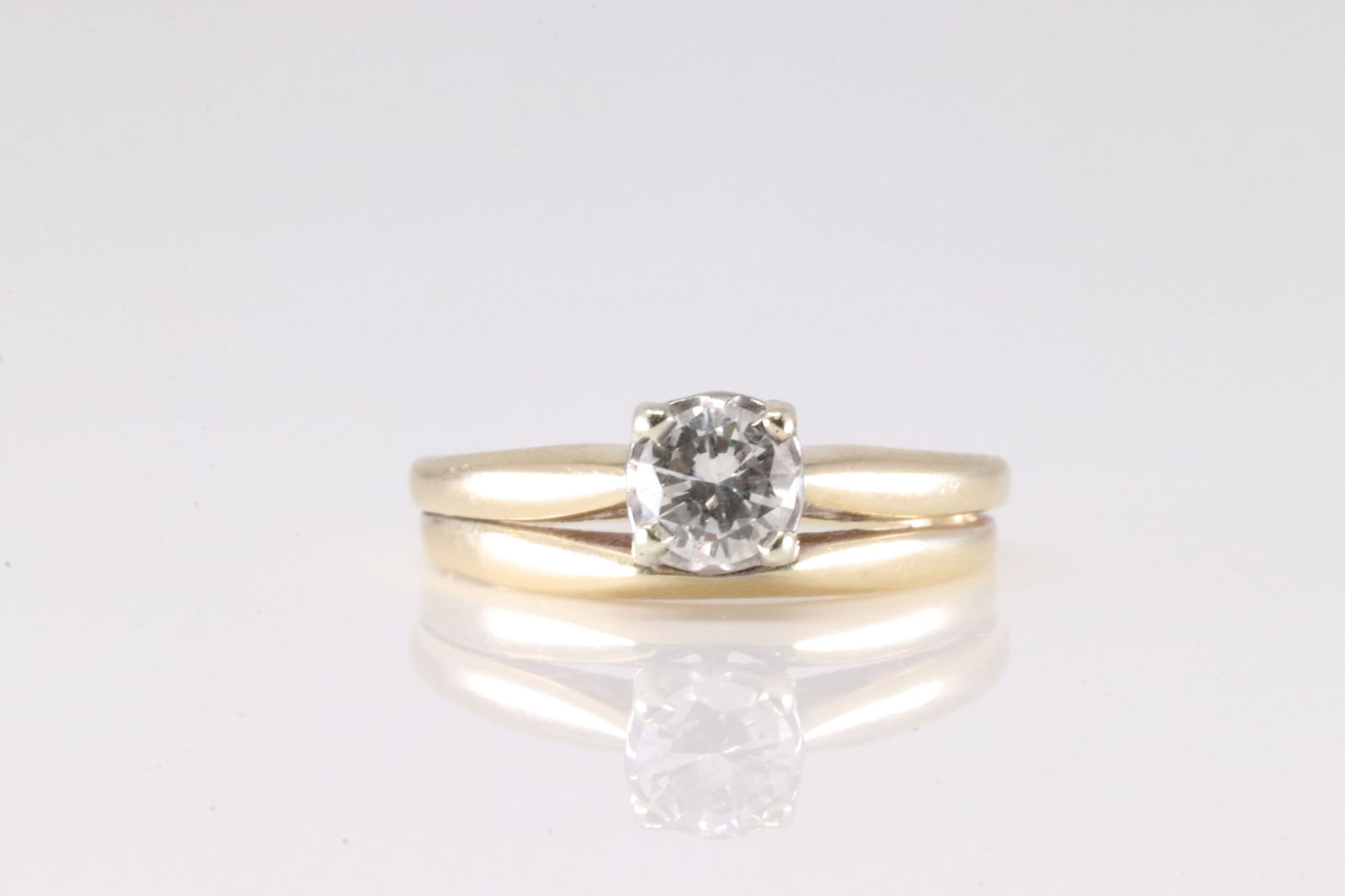 Diamond Ring 14Kt. (1 of 4)