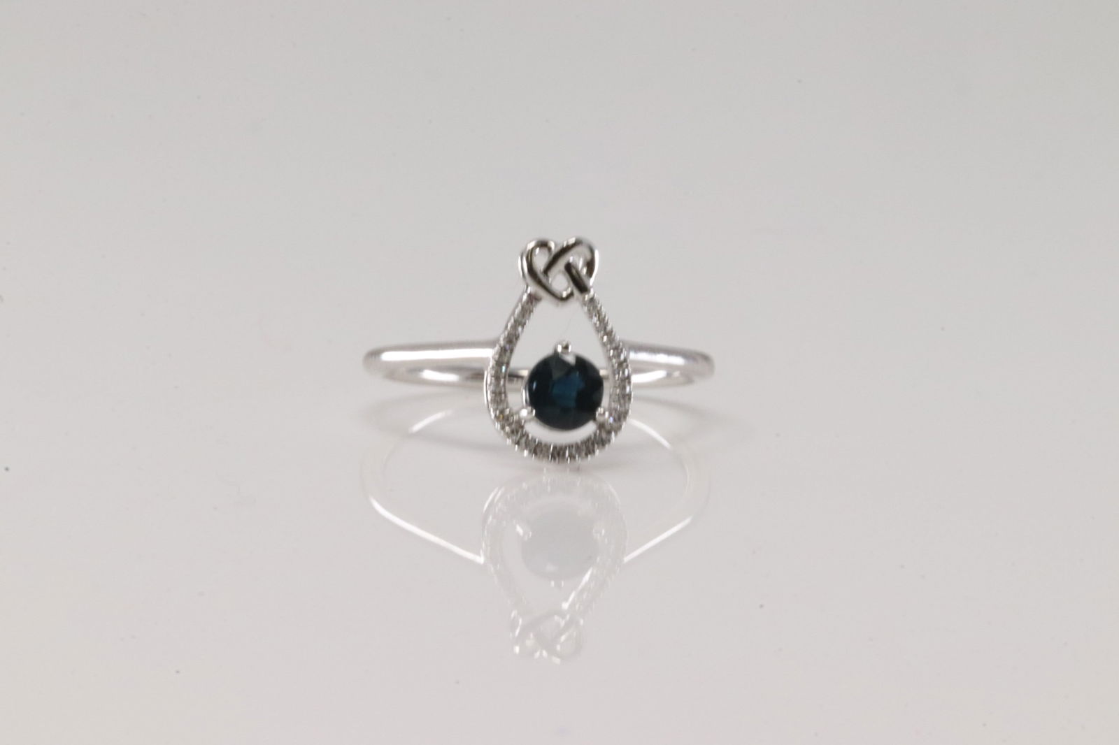 Sapphire & Diamond Ring 10Kt. (1 of 3)
