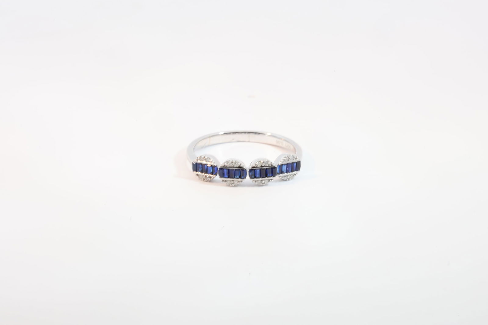Sapphire & Diamond Ring 14Kt. (1 of 4)