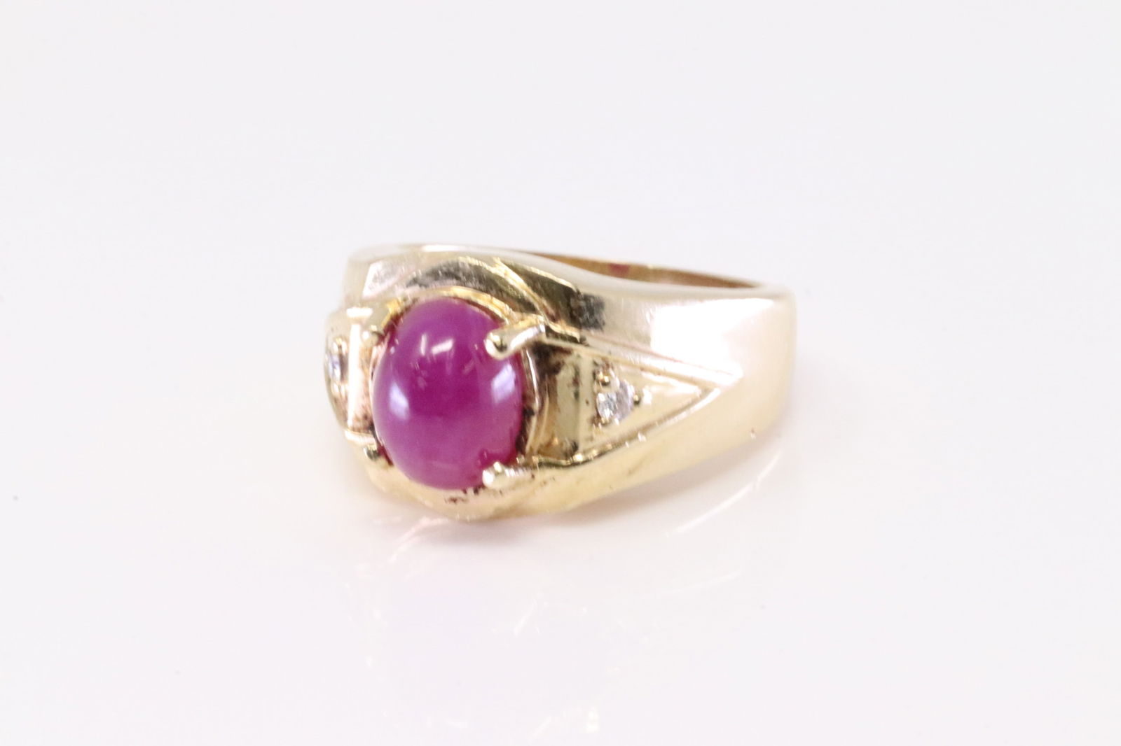 Cabochon Ruby & Ring 14Kt. - 3