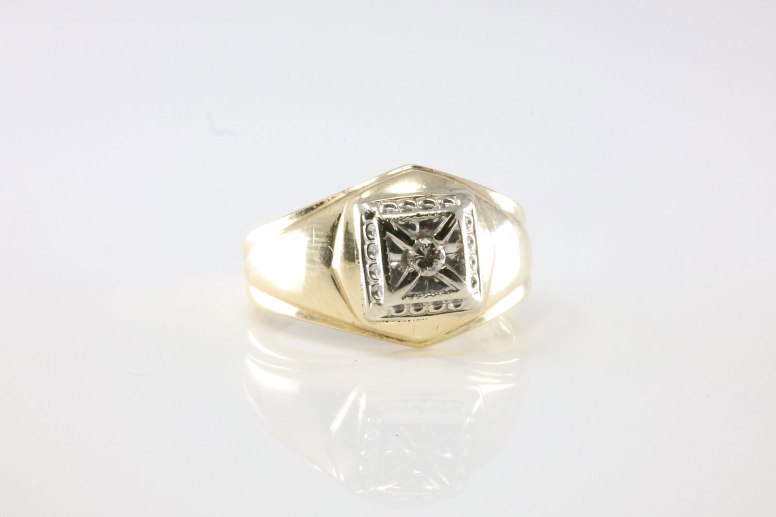 Diamond Ring 14Kt. - 2