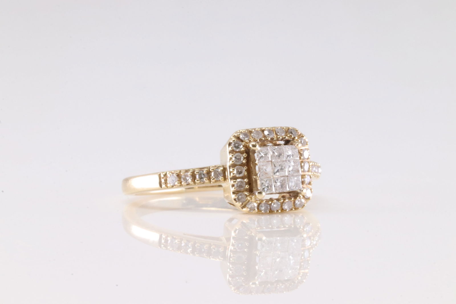 Diamond Ring 14Kt. - 2