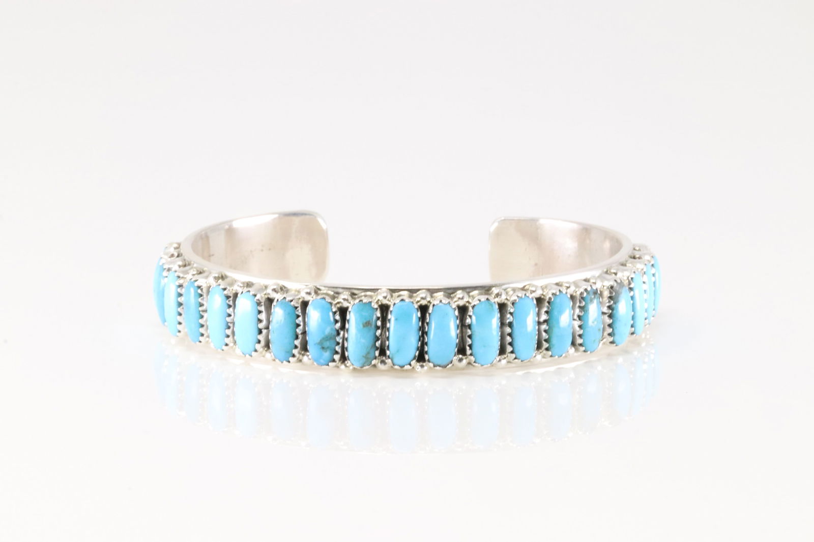 Native America Navajo Sterling Silver Kingman Turquoise Bracelet Cuff By Juspert Wilson. (1 of 4)