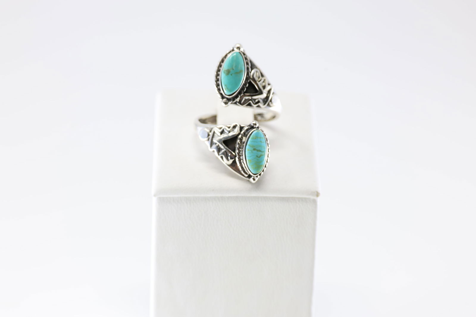 America Sterling Silver Turquoise Ring. (1 of 4)