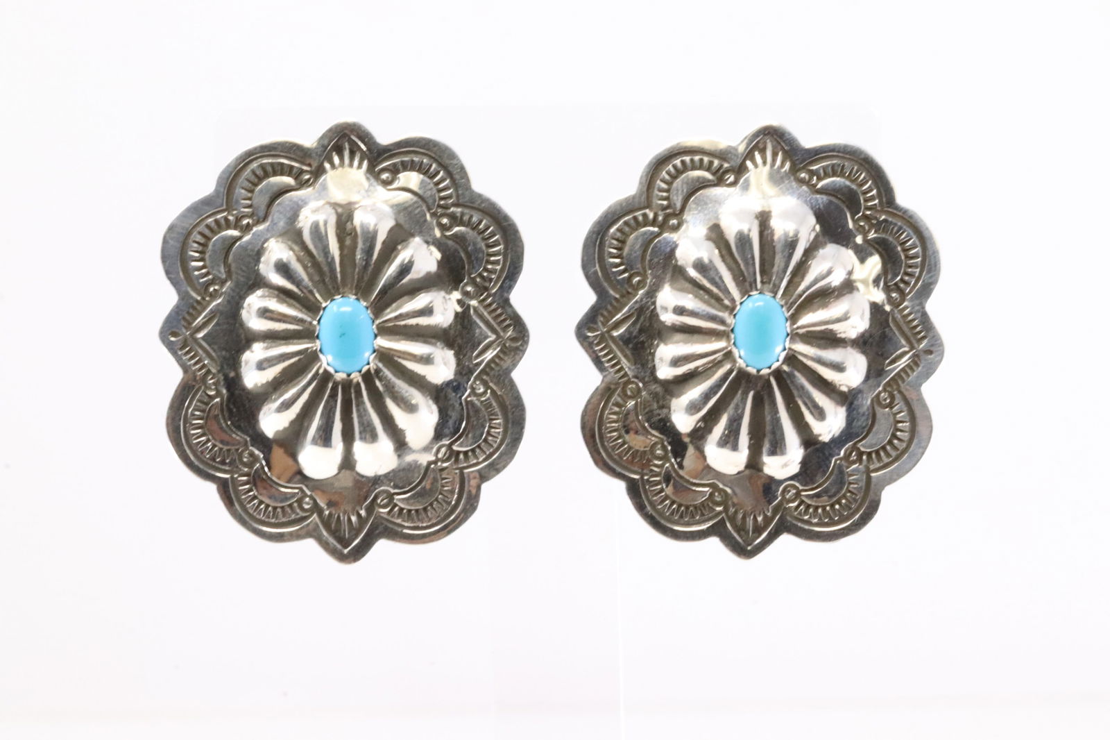 Native America Navajo Sterling Silver Conch Turquoise Post Earring's By Genevive Blackg.: This is a Native America Navajo Sterling Silver Conch Turquoise Post Earring's By Genevive Blackg. Stamp Blackg.