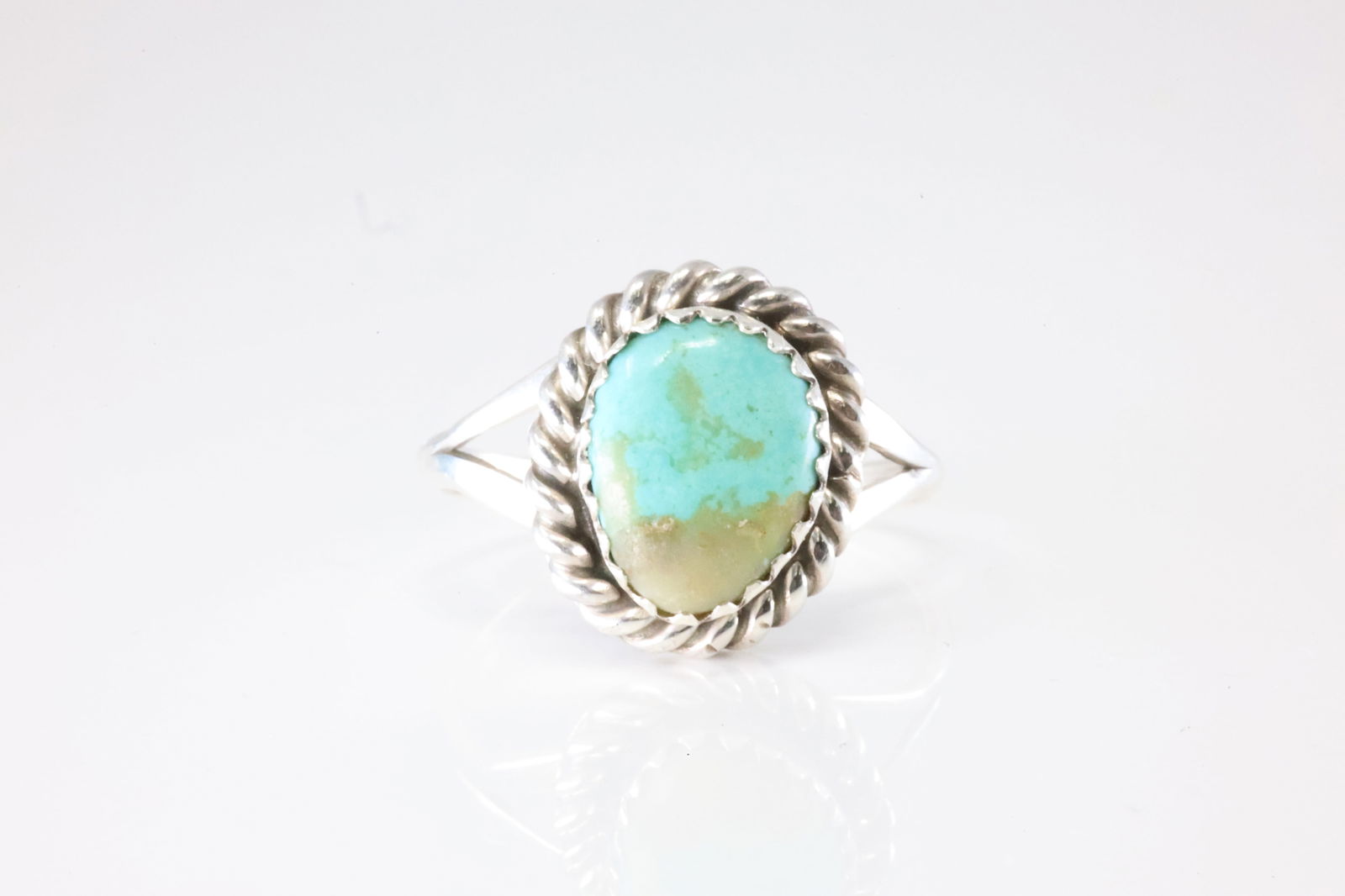 Native America Navajo Sterling Silver Turquoise Ring By F.: This is a Native America Navajo Sterling Silver Turquoise Ring By F. Stamp F. Ring Size: 8.00.