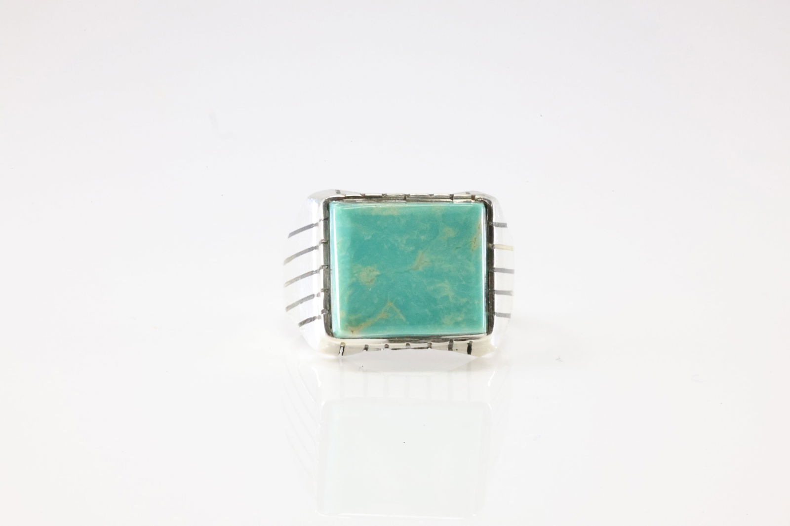 Native America Navajo Sterling Silver Turquoise Ring By R.: This is a Native America Navajo Sterling Silver Turquoise Ring By R. Stamp R. Ring Size: 9.50.