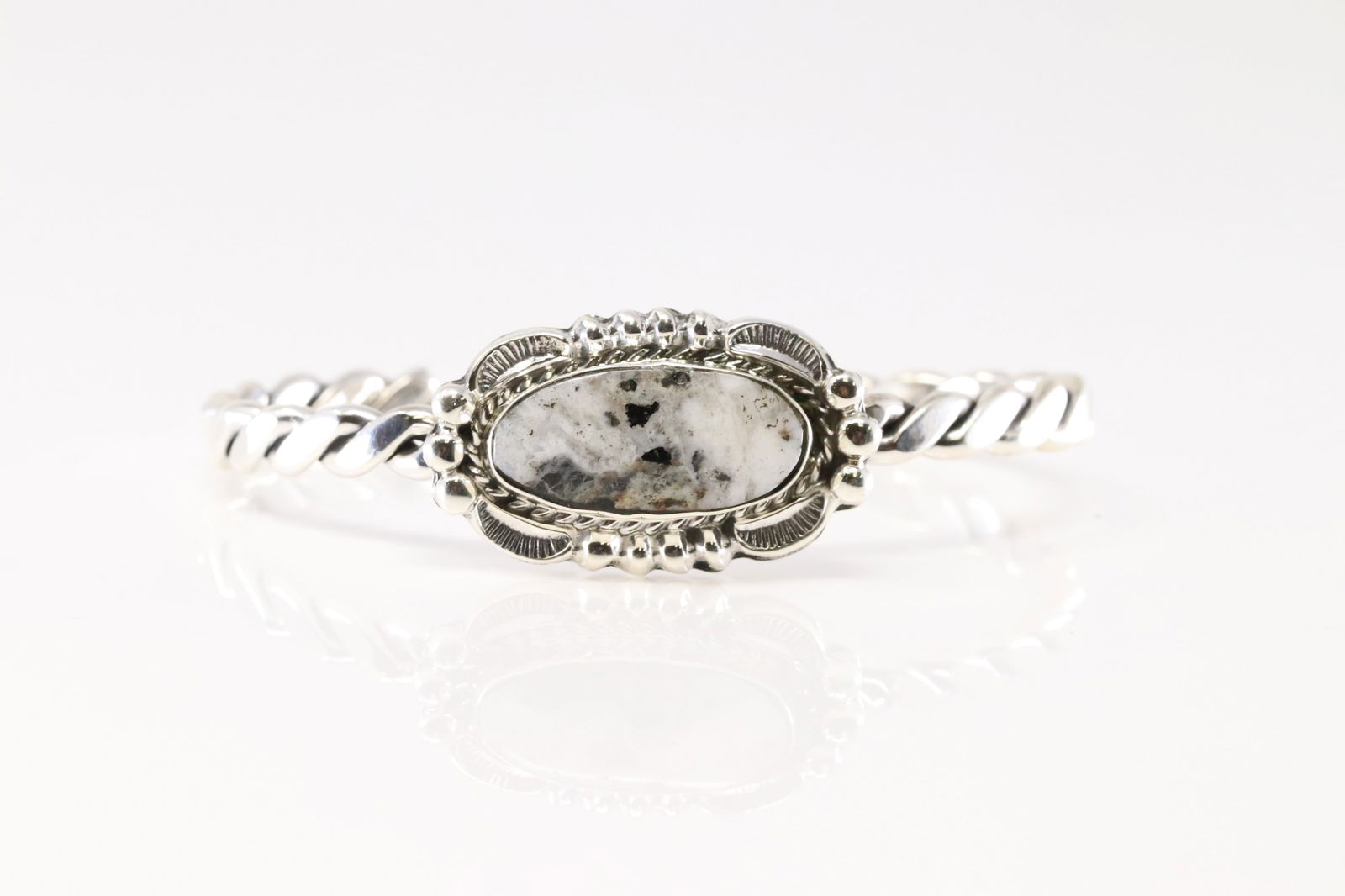 America Sterling Silver White Buffalo Bracelet Cuff.: This is a America Sterling Silver White Buffalo Bracelet Cuff.