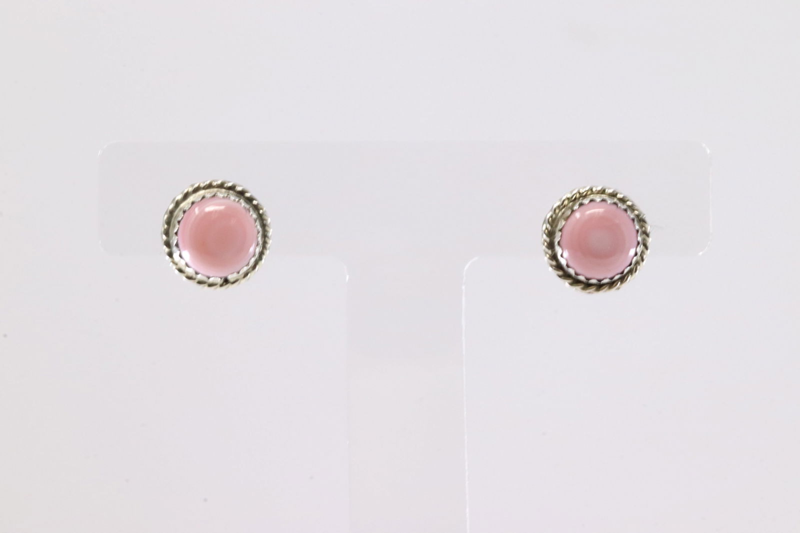 America Sterling Silver Pink Conch Post Earring's.: This is a America Sterling Silver Pink Conch Post Earring's.