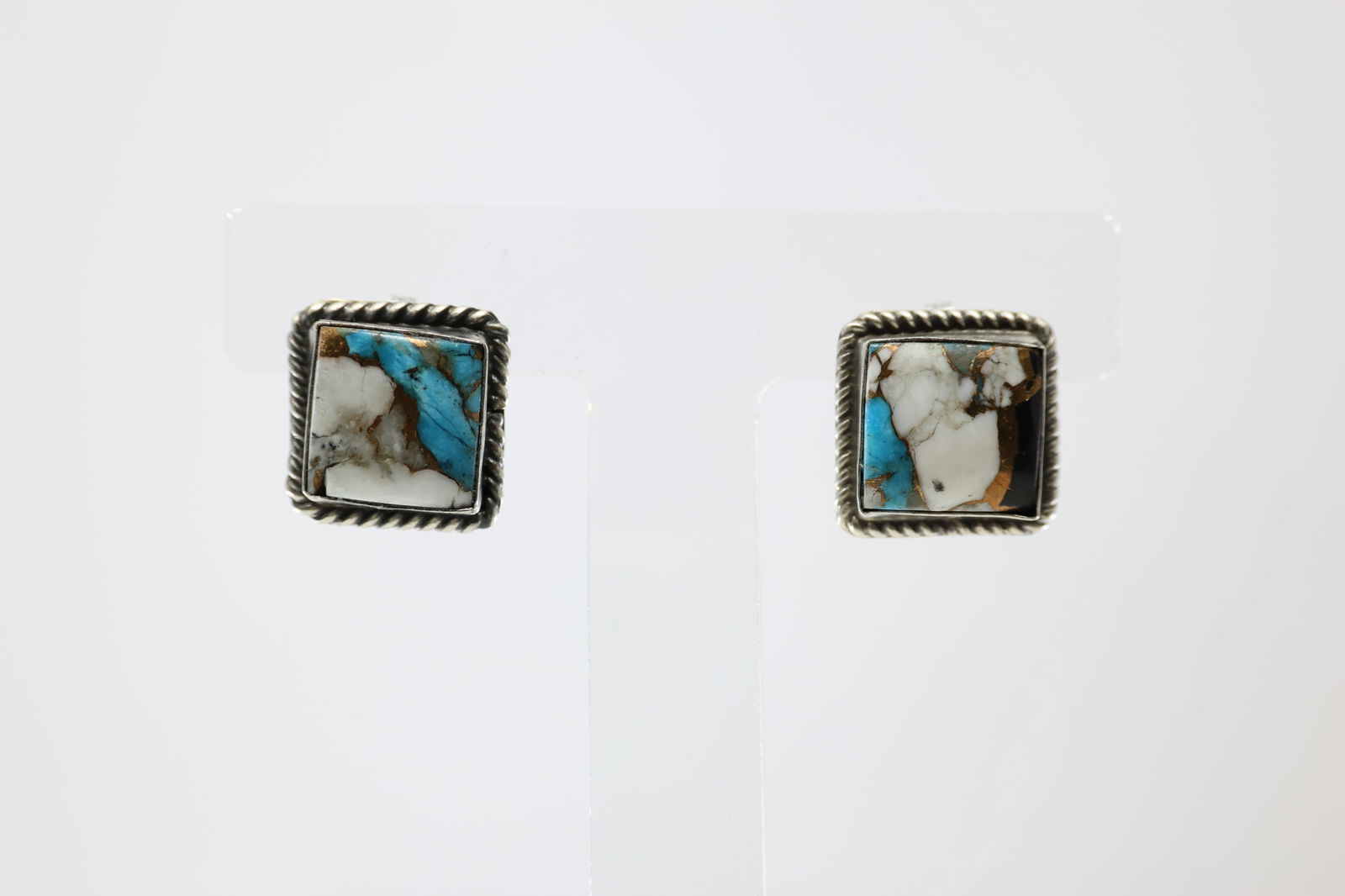 Native America Navajo Sterling Silver Kingman Krush Post Earring's By Judith Dixon.: This is a Native America Navajo Sterling Silver Kingman Krush Post Earring's By Judith Dixon. Stamp J.