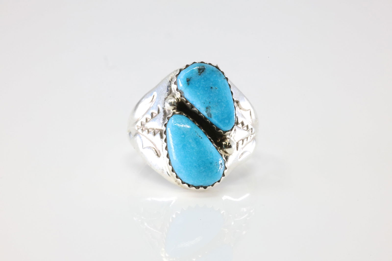 Native America Navajo Sterling Silver Turquoise Ring By ML. (1 of 4)