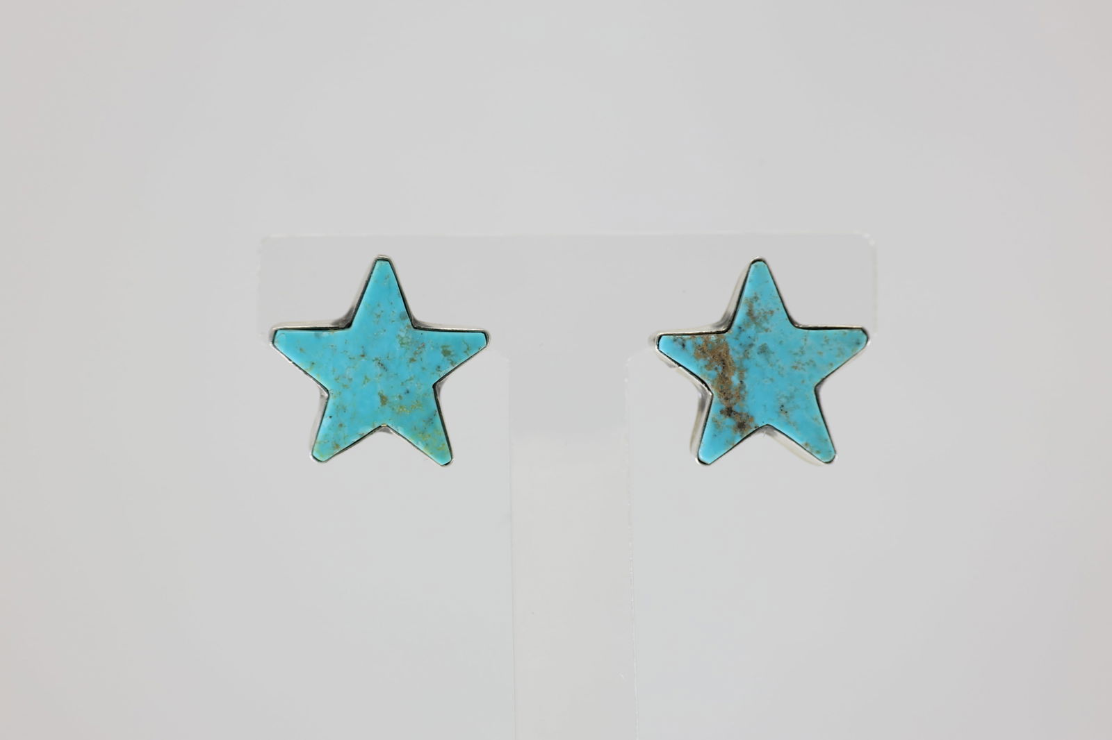Native America Navajo Sterling Silver Kingman Turquoise Star Post Earring's By Donovan Skeets.: This is a Native America Navajo Sterling Silver Kingman Turquoise Star Post Earring's By Donovan Skeets. Stamp Donovan Skeets.