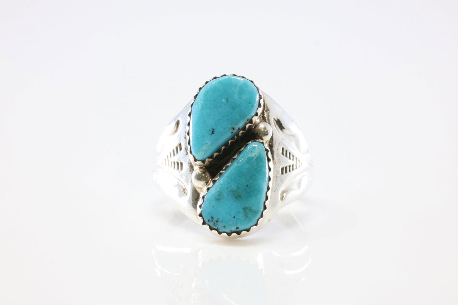 Native America Navajo Sterling Silver Turquoise Ring By ML. (1 of 4)