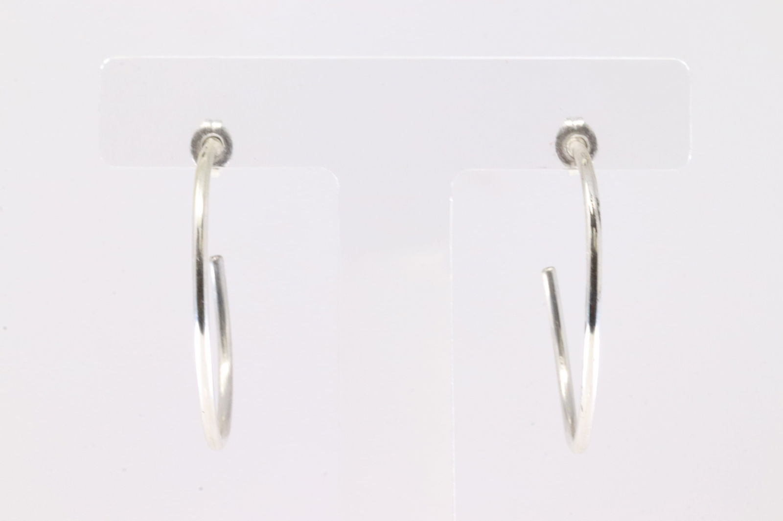 America Sterling Silver Hoop Earring's.: This is a America Sterling Silver Hoop Earring's.