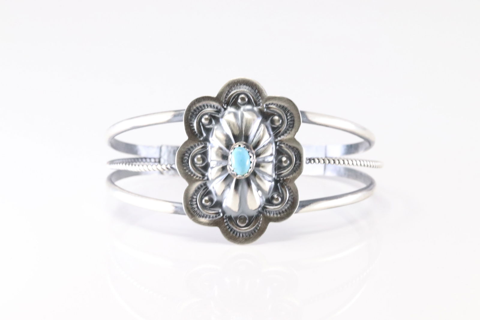 Native America Navajo Sterling Silver Turquoise Bracelet Cuff By Ray. B.: This is a Native America Navajo Sterling Silver Turquoise Bracelet Cuff By Ray. B. Stamp Ray B.