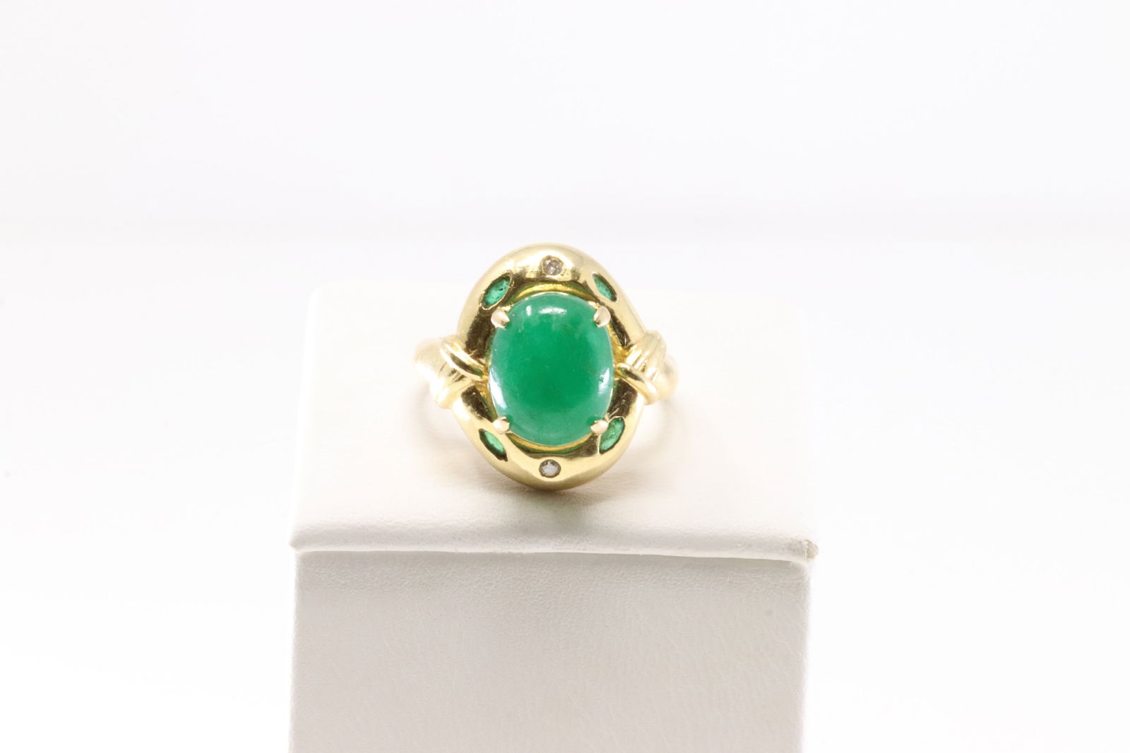 Cabochon Emerald & Diamond Ring 14Kt. (1 of 4)