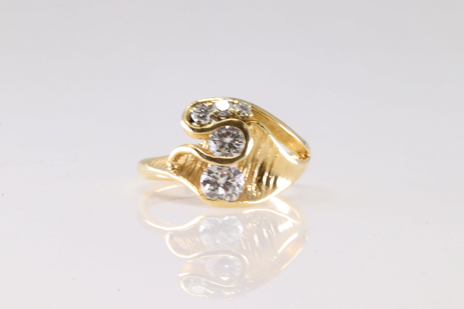 Diamond Ring 14Kt. (1 of 4)