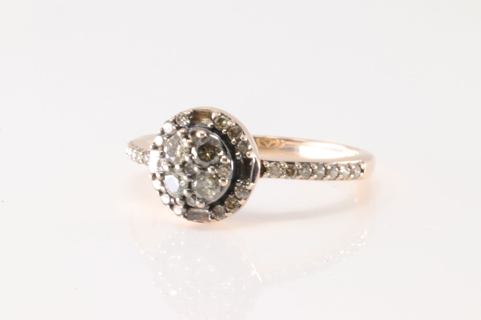 Elegant Diamond Ring 10Kt. - 2