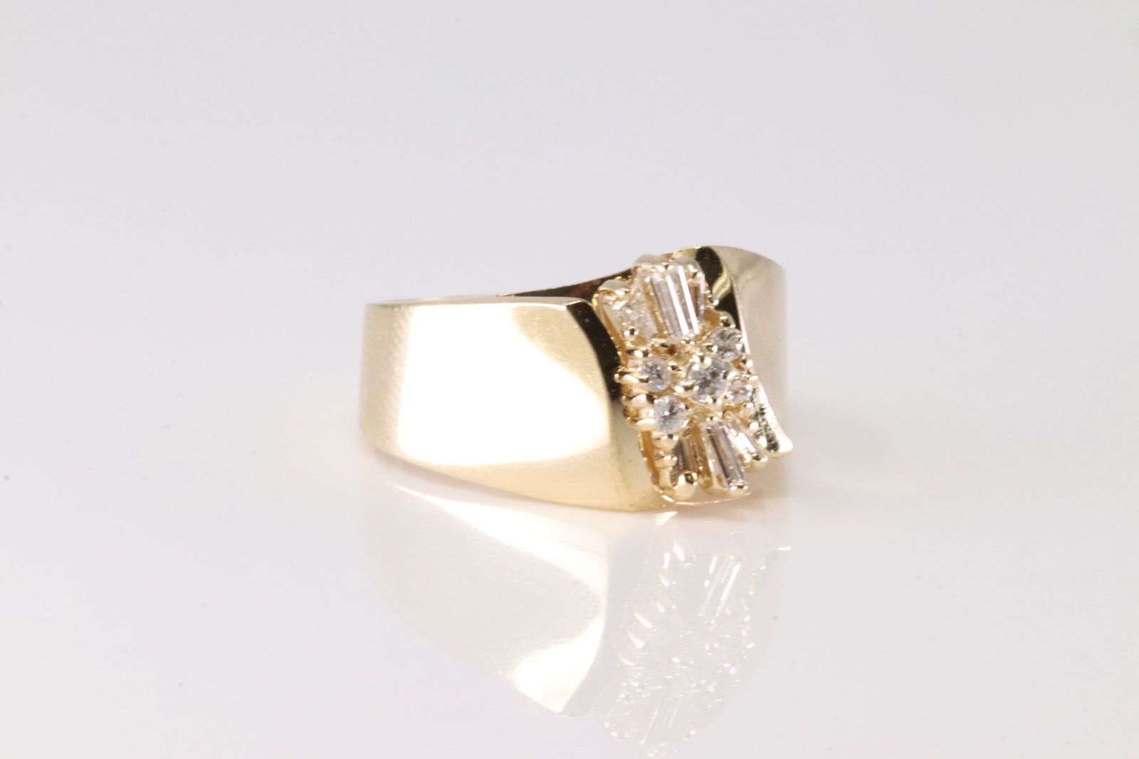 Diamond Ring 14Kt. - 2
