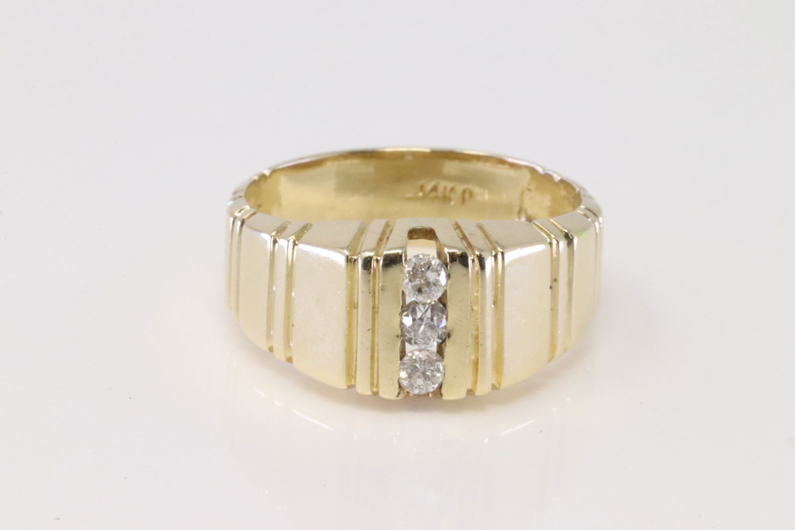 Diamond Ring 14Kt. (1 of 4)