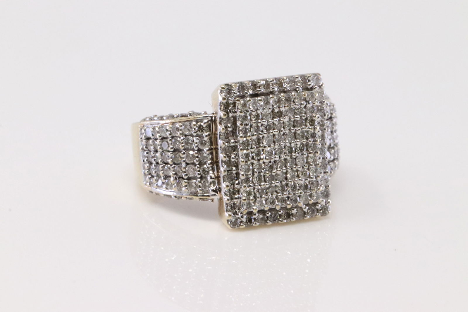 Diamond Ring 10Kt. - 3