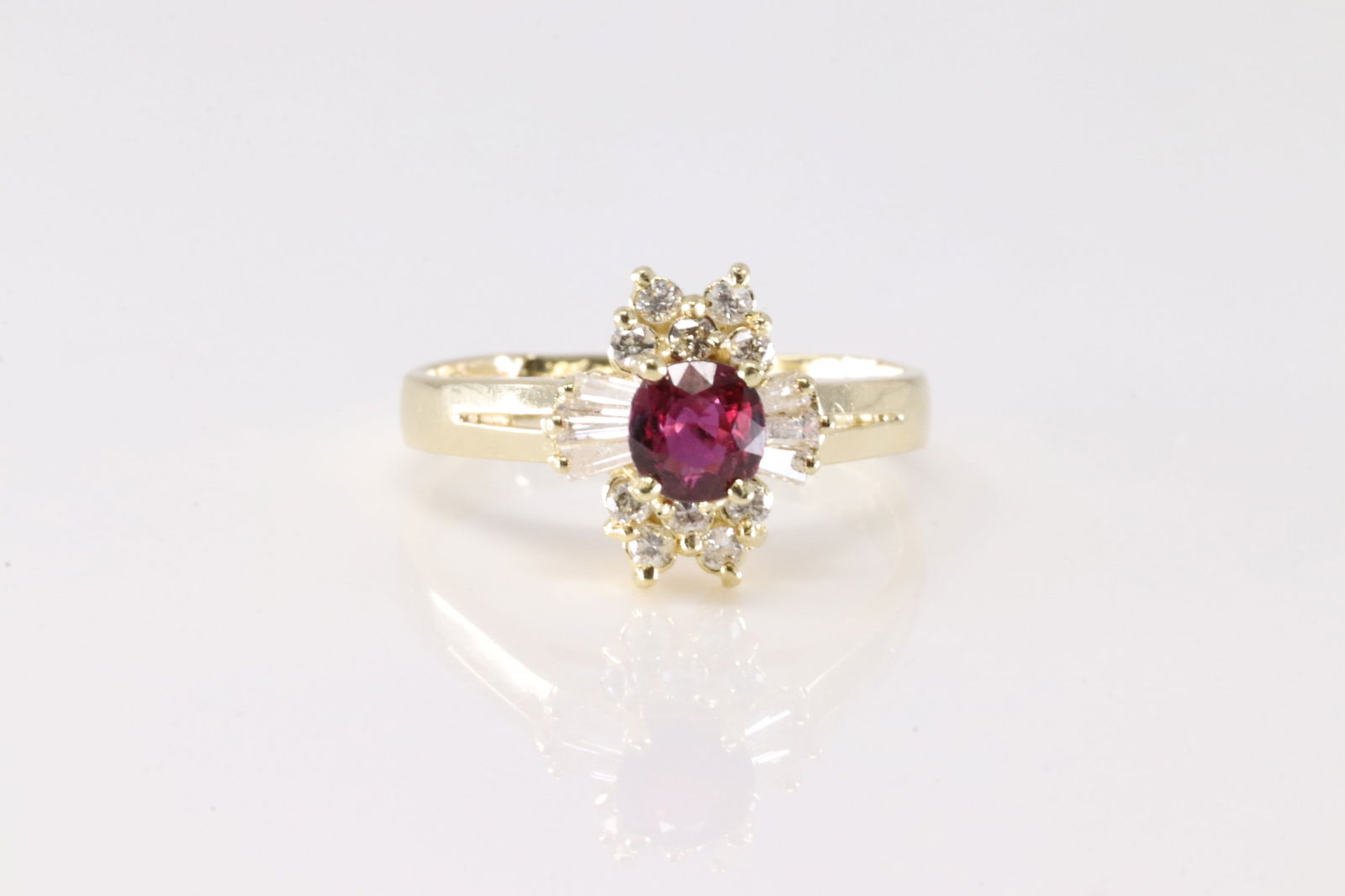 Ruby & Diamond Ring 14Kt. (1 of 4)