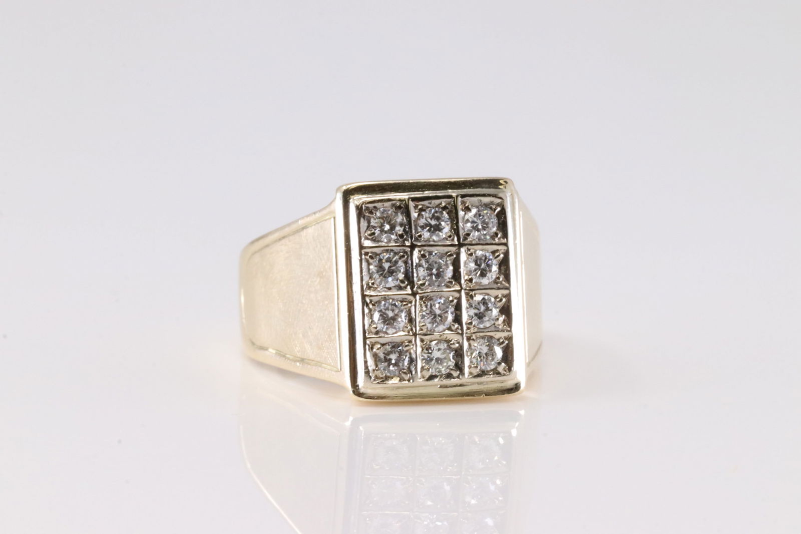 Diamond Ring 14Kt. - 2